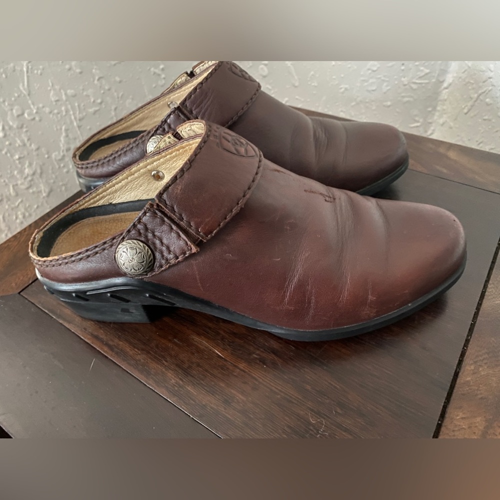 Ariat Brown Ankle Boots size 7.5